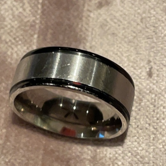 Stainless Steel Ring Size 8 - Picture 3 of 6